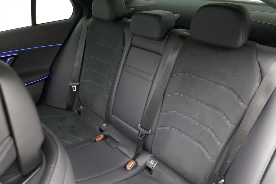 Mercedes-Benz E-Klasse E300e 4MATIC Exclusive Line |Pano|Hyperscreen|Burmester|