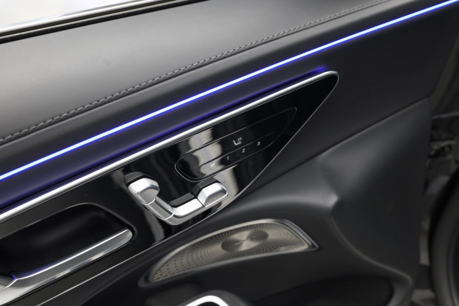 Mercedes-Benz E-Klasse E300e 4MATIC Exclusive Line |Pano|Hyperscreen|Burmester|