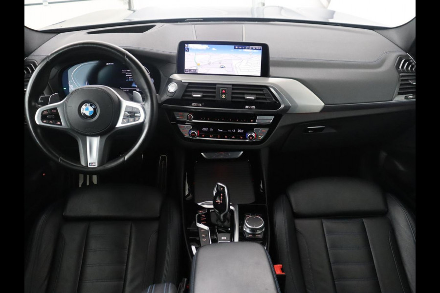 BMW X3 xDrive30e M Sport High Executive | Panoramadak | Leder | Adaptive cruise | Head-up | Stoelverwarming | Trekhaak | Sfeerverlichting | Camera | Park assist | Elektrische achterklep