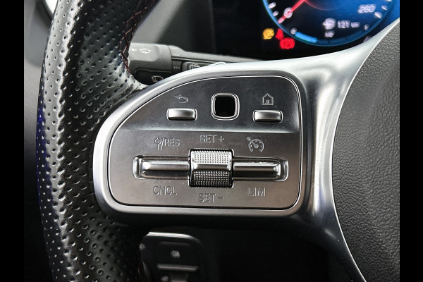 Mercedes-Benz B-Klasse 180 Business Solution AMG | AMG-line interieur | AMG- Line Exterieur | Achteruitrijcamera | Stoelverwarming | Sfeerverlichting| MULTIBEAM LED | 24 Maanden Mercedes-Benz Certified Garantie.