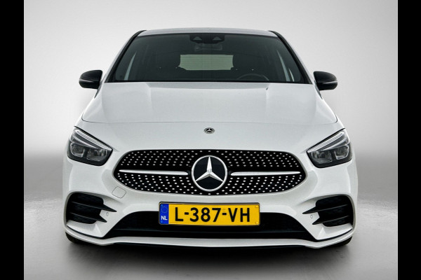 Mercedes-Benz B-Klasse 180 Business Solution AMG | AMG-line interieur | AMG- Line Exterieur | Achteruitrijcamera | Stoelverwarming | Sfeerverlichting| MULTIBEAM LED | 24 Maanden Mercedes-Benz Certified Garantie.