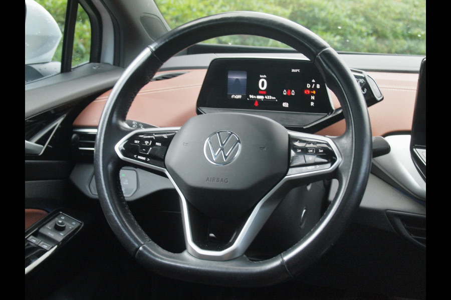 Volkswagen ID.4 Family 77 kWh | Panoramadak | Camera | Sfeerverlichting | ACC | IQ. Light | Warmtepomp |