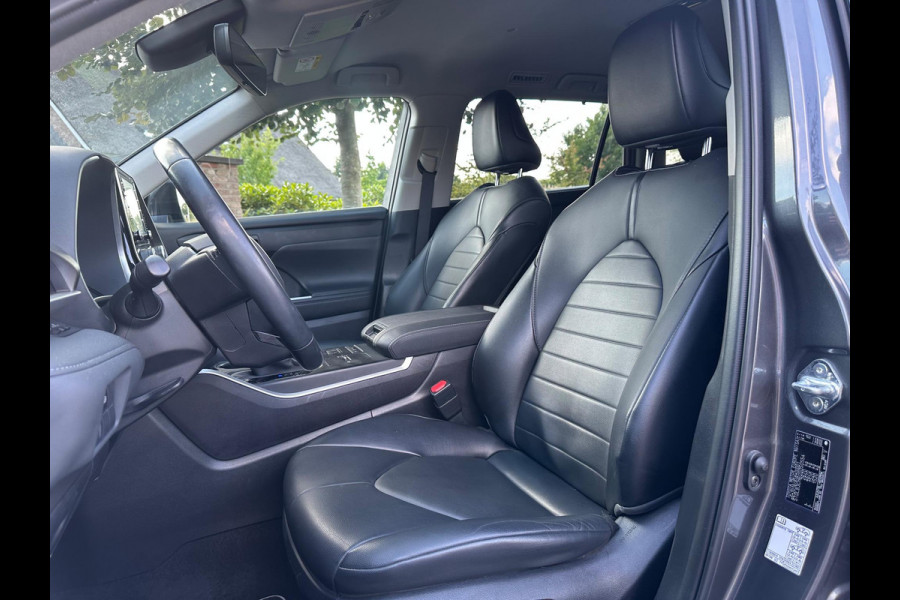 Toyota highlander 2.5 AWD Hybrid Business | 7 Persoons | Camera | Trekhaak | NL-Auto |