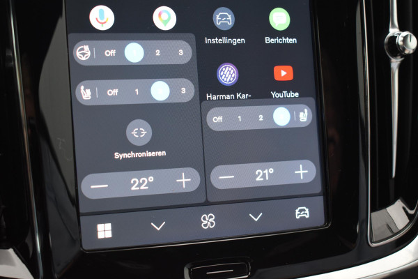 Volvo V60 T6 350PK Plug-in hybrid AWD Plus Dark / Adaptive Cruise Control / 360 Camera / Harman Kardon / Stoel- en stuurverwarming / Stoelverwarming achter /  Trekhaak / Elektrische stoelen met geheugen / Elektrische achterklep