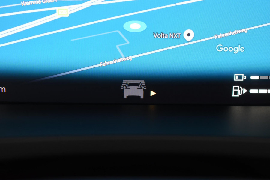 Volvo V60 T6 350PK Plug-in hybrid AWD Plus Dark / Adaptive Cruise Control / 360 Camera / Harman Kardon / Stoel- en stuurverwarming / Stoelverwarming achter /  Trekhaak / Elektrische stoelen met geheugen / Elektrische achterklep