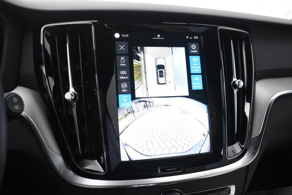 Volvo V60 T6 350PK Plug-in hybrid AWD Plus Dark / Adaptive Cruise Control / 360 Camera / Harman Kardon / Stoel- en stuurverwarming / Stoelverwarming achter /  Trekhaak / Elektrische stoelen met geheugen / Elektrische achterklep
