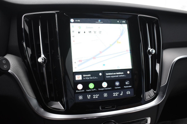 Volvo V60 T6 350PK Plug-in hybrid AWD Plus Dark / Adaptive Cruise Control / 360 Camera / Harman Kardon / Stoel- en stuurverwarming / Stoelverwarming achter /  Trekhaak / Elektrische stoelen met geheugen / Elektrische achterklep