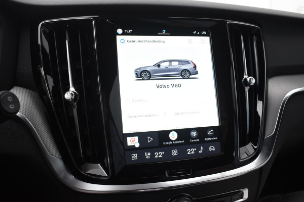 Volvo V60 T6 350PK Plug-in hybrid AWD Plus Dark / Adaptive Cruise Control / 360 Camera / Harman Kardon / Stoel- en stuurverwarming / Stoelverwarming achter /  Trekhaak / Elektrische stoelen met geheugen / Elektrische achterklep
