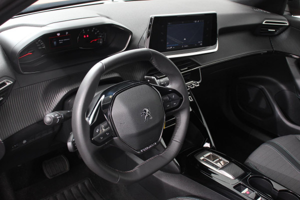 Peugeot 2008 1.2 PureTech 130pk Automaat Allure Navigatie Apple Carplay/Android Climate Control Dab Led Lichtmetalen Velgen Parkeer sensoren Cruise Control