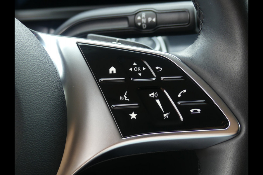 Mercedes-Benz V-Klasse 220d Lang AMG Dubbel Cabine LED/Leer/Trekhaak/PDC/Camera
