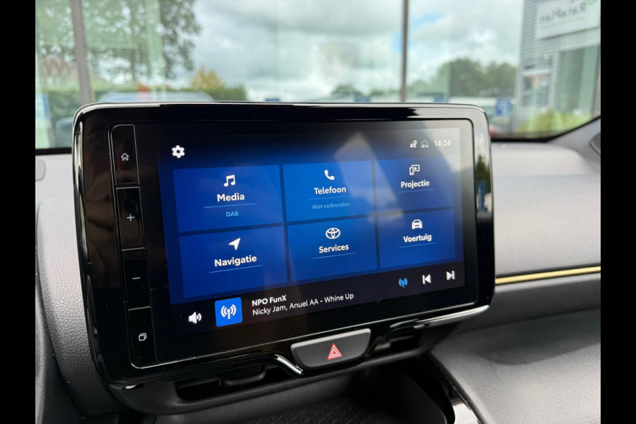 Toyota Yaris Cross 1.5 Hybrid Adventure AWD - Automaat - Navi - ToTone - Camera