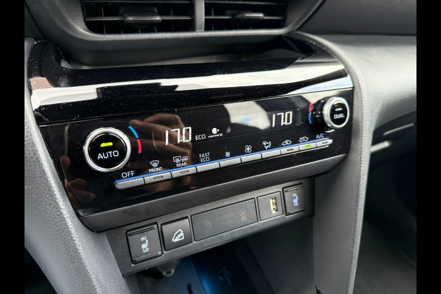 Toyota Yaris Cross 1.5 Hybrid Adventure AWD - Automaat - Navi - ToTone - Camera