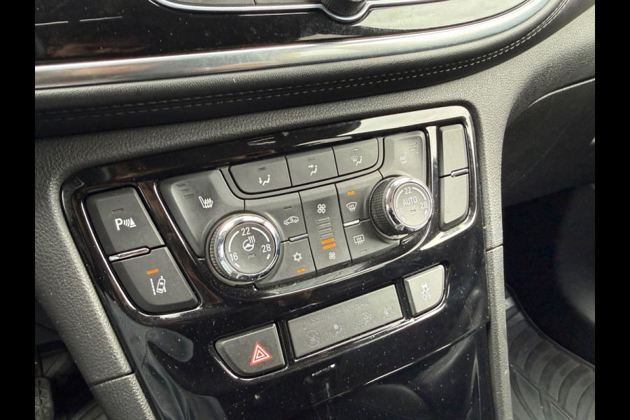 Opel Mokka X 1.4 Turbo Innovation - Automaat - Leder - Navi - Opendak - Trekhaak