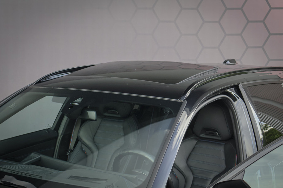BMW 3 Serie Touring 330e xDrive ADAPTIVE CRUISE | STOELVERWARMING | CAMERA | M STOELEN | PANO | HEAD UP | MEMORY | APPLE CARPLAY