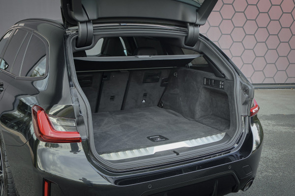 BMW 3 Serie Touring 330e xDrive ADAPTIVE CRUISE | STOELVERWARMING | CAMERA | M STOELEN | PANO | HEAD UP | MEMORY | APPLE CARPLAY