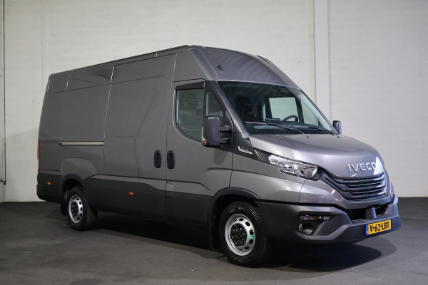 Iveco Daily 35S18 Hi-Matic L2 H2 Airco Navigatie Trekhaak Digitaal Dashboard