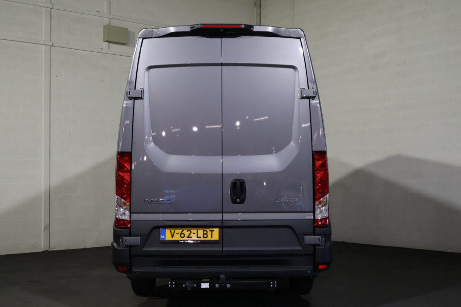 Iveco Daily 35S18 Hi-Matic L2 H2 Airco Navigatie Trekhaak Digitaal Dashboard