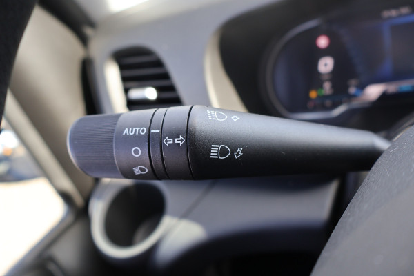 Iveco Daily 35S18 Hi-Matic L2 H2 Airco Navigatie Trekhaak Digitaal Dashboard