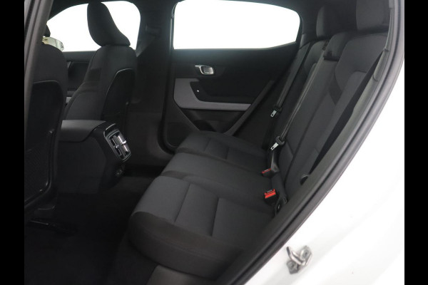 Polestar 2 Standard Range Single Motor 63kWh | SOH 91.5% | Panoramadak | Trekhaak | 360 camera | Harman/Kardon | Stuur/stoel verwarming | Carplay | Memory |