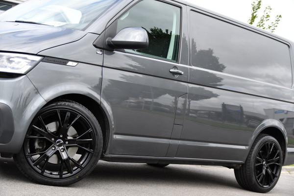 Volkswagen Transporter 2.0 TDI L1H1 30 4Motion Bulli Virtual, Camera, Carplay, 199pk, 4x4, LED, Automaat. Sensoren, Stoelverwarming, Trekhaak, Uniek!