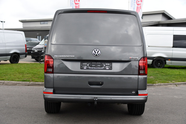 Volkswagen Transporter 2.0 TDI L1H1 30 4Motion Bulli Virtual, Camera, Carplay, 199pk, 4x4, LED, Automaat. Sensoren, Stoelverwarming, Trekhaak, Uniek!