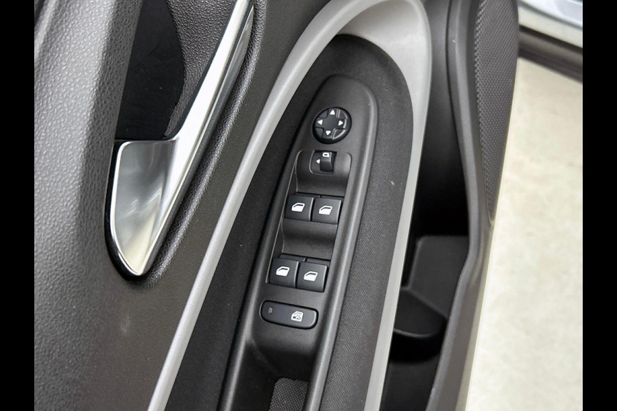 Jeep Avenger 1.2 Longitude CARPLAY-NAVI | CLIMA | CRUISE