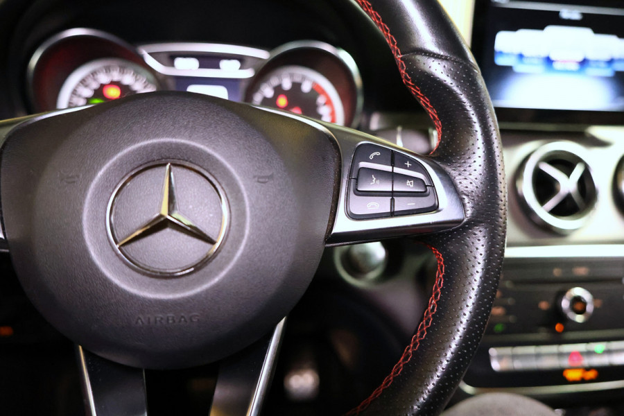 Mercedes-Benz CLA-Klasse 180 AMG Shooting Brake AUTOM AVM CAMERA PDC BT '19