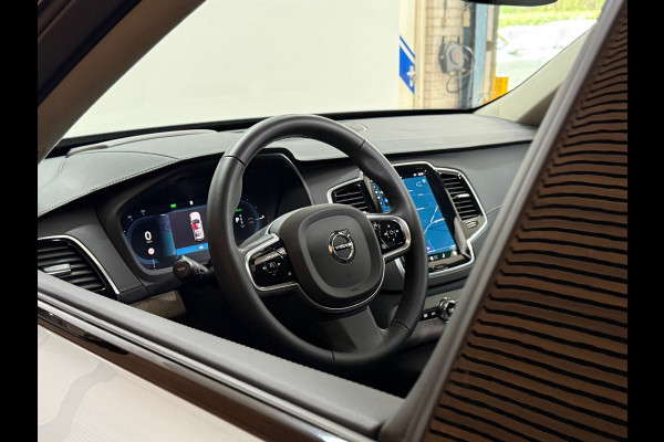 Volvo XC90 2.0 T8 Plug-in AWD Ultra Dark | Massage | Luchtvering | 22Inch | 7-Pers. | Pano |360°|H & K |Head-Up|Elektr Trekhaak