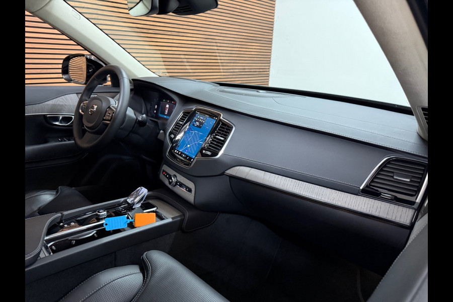 Volvo XC90 2.0 T8 Plug-in AWD Ultra Dark | Massage | Luchtvering | 22Inch | 7-Pers. | Pano |360°|H & K |Head-Up|Elektr Trekhaak