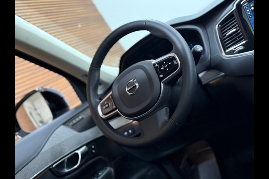 Volvo XC90 2.0 T8 Plug-in AWD Ultra Dark | Massage | Luchtvering | 22Inch | 7-Pers. | Pano |360°|H & K |Head-Up|Elektr Trekhaak