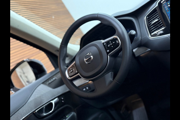Volvo XC90 2.0 T8 Plug-in AWD Ultra Dark | Massage | Luchtvering | 22Inch | 7-Pers. | Pano |360°|H & K |Head-Up|Elektr Trekhaak