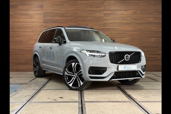 Volvo XC90 2.0 T8 Plug-in AWD Ultra Dark | Massage | Luchtvering | 22Inch | 7-Pers. | Pano |360°|H & K |Head-Up|Elektr Trekhaak