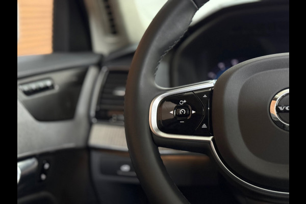 Volvo XC90 2.0 T8 Plug-in AWD Ultra Dark | Massage | Luchtvering | 22Inch | 7-Pers. | Pano |360°|H & K |Head-Up|Elektr Trekhaak