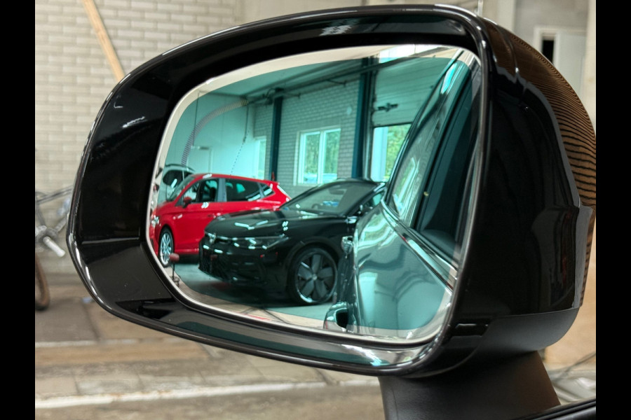 Volvo XC90 2.0 T8 Plug-in AWD Ultra Dark | Massage | Luchtvering | 22Inch | 7-Pers. | Pano |360°|H & K |Head-Up|Elektr Trekhaak