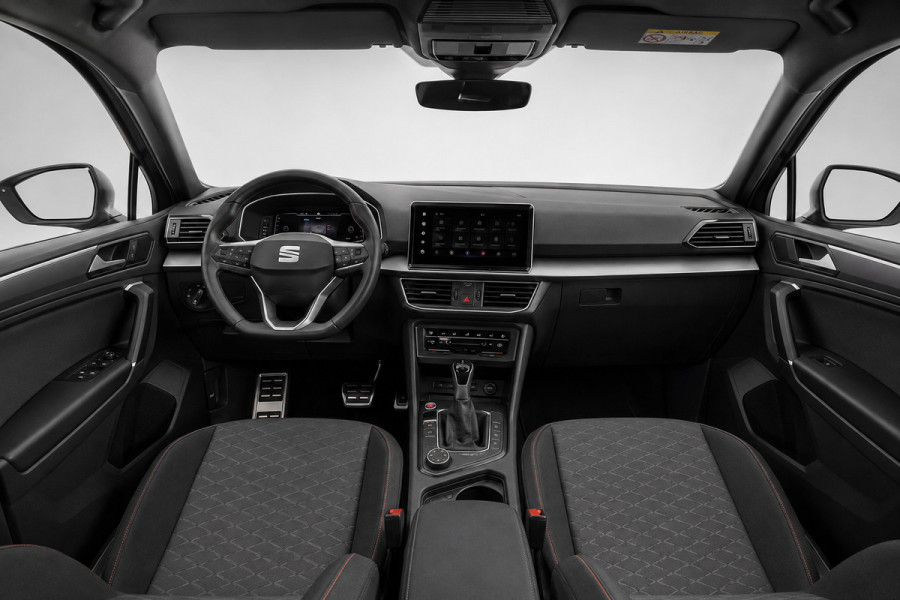 Seat Tarraco 1.5 TSI FR Business Intense VOL! | BTW | NL-AUTO | 1E EIG | DEALER ONDERH | PANO | 360 CAM | STOELVERW | CARPLAY |ETC