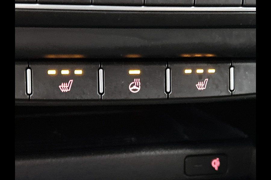 Kia Ceed Sportswagon 1.0 T-GDi 120PK ExecutiveLine / Panorama-schuifdak / JBL sound / Navigatie / Airco-ecc./ Pdc+Camera / Memory Stoel-Stuurverwarming / Apk 02-2028