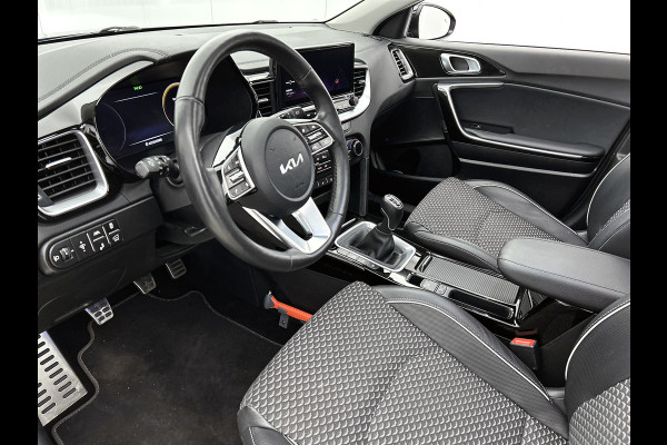 Kia Ceed Sportswagon 1.0 T-GDi 120PK ExecutiveLine / Panorama-schuifdak / JBL sound / Navigatie / Airco-ecc./ Pdc+Camera / Memory Stoel-Stuurverwarming / Apk 02-2028