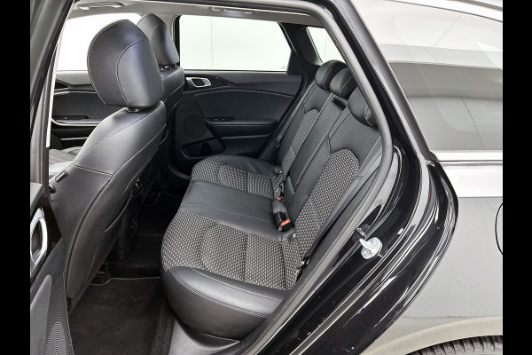 Kia Ceed Sportswagon 1.0 T-GDi 120PK ExecutiveLine / Panorama-schuifdak / JBL sound / Navigatie / Airco-ecc./ Pdc+Camera / Memory Stoel-Stuurverwarming / Apk 02-2028