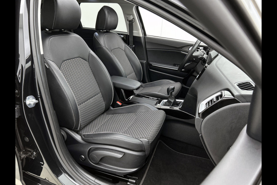 Kia Ceed Sportswagon 1.0 T-GDi 120PK ExecutiveLine / Panorama-schuifdak / JBL sound / Navigatie / Airco-ecc./ Pdc+Camera / Memory Stoel-Stuurverwarming / Apk 02-2028