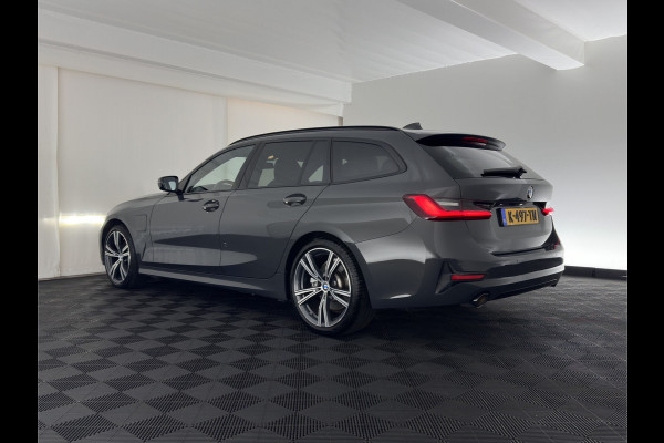 BMW 3 Serie Touring 330e High Executive (Plug-in) {SoH-91%} (INCL.BTW) Aut. *LEATHER | FULL-LED | HEATED-SPORTSEATS | HIFI-SOUND | NAVI-FULLMAP | DAB+ | DIGI-COCKPIT | PRIVACY-GLASS | AMBIENT-LIGHT | ECC | PDC | CRUISE | 19-ALU*