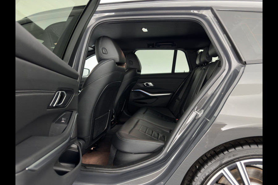 BMW 3 Serie Touring 330e High Executive (Plug-in) {SoH-91%} (INCL.BTW) Aut. *LEATHER | FULL-LED | HEATED-SPORTSEATS | HIFI-SOUND | NAVI-FULLMAP | DAB+ | DIGI-COCKPIT | PRIVACY-GLASS | AMBIENT-LIGHT | ECC | PDC | CRUISE | 19-ALU*