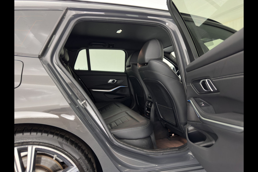 BMW 3 Serie Touring 330e High Executive (Plug-in) {SoH-91%} (INCL.BTW) Aut. *LEATHER | FULL-LED | HEATED-SPORTSEATS | HIFI-SOUND | NAVI-FULLMAP | DAB+ | DIGI-COCKPIT | PRIVACY-GLASS | AMBIENT-LIGHT | ECC | PDC | CRUISE | 19-ALU*