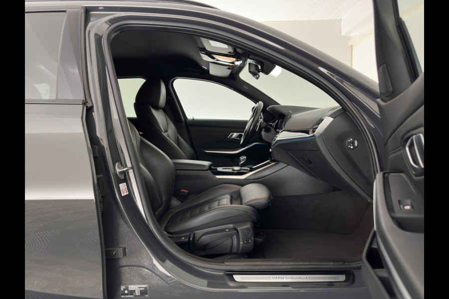 BMW 3 Serie Touring 330e High Executive (Plug-in) {SoH-91%} (INCL.BTW) Aut. *LEATHER | FULL-LED | HEATED-SPORTSEATS | HIFI-SOUND | NAVI-FULLMAP | DAB+ | DIGI-COCKPIT | PRIVACY-GLASS | AMBIENT-LIGHT | ECC | PDC | CRUISE | 19-ALU*