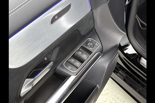 Mercedes-Benz B-Klasse 250 e Hybride Premium Design AMG line / 1/2 Leder / Stoelverwarming / Pdc+Camera / Navigatie / Apk 01-2028