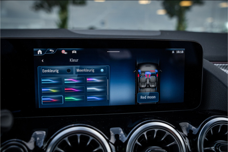 Mercedes-Benz GLA 250 e Star Edition AMG Line ** Panodak ** Keyless ** Camera ** Carplay EV rijbereik tot 70km