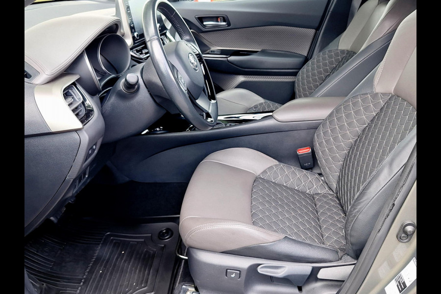 Toyota C-HR 2.0 Hybrid Executive | Leder Stof | Adaptive CC | LED | Camera | Climate | Facelift |