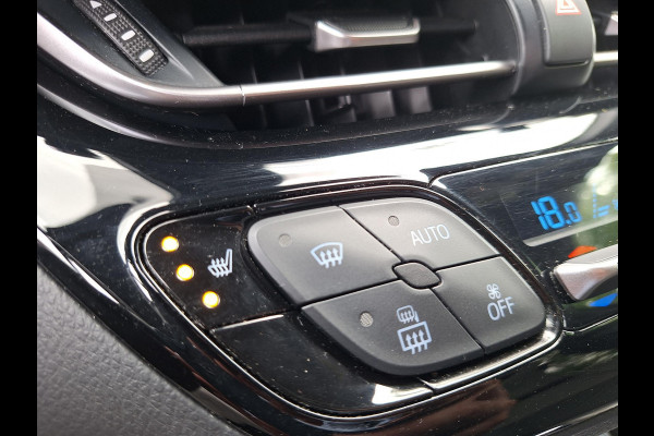 Toyota C-HR 2.0 Hybrid Executive | Leder Stof | Adaptive CC | LED | Camera | Climate | Facelift |