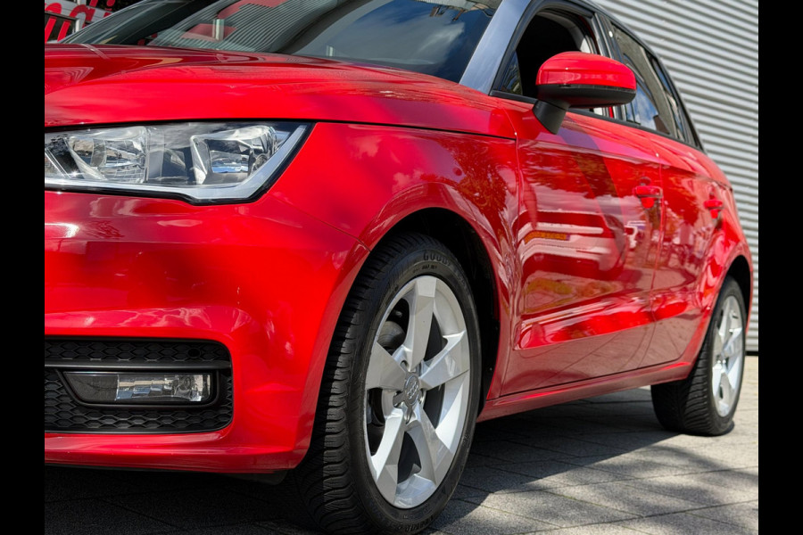Audi A1 Sportback 1.0 TFSI Sport S-Line - Navigatie I Airco I PDC I Sport velgen I Sport stoel / 1/2 Leer I Dealer onderhouden