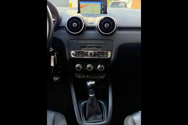 Audi A1 Sportback 1.0 TFSI Sport S-Line - Navigatie I Airco I PDC I Sport velgen I Sport stoel / 1/2 Leer I Dealer onderhouden