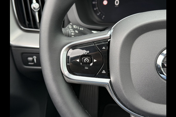 Volvo XC60 2.0 B4 Plus Dark | Pano | Memory | CarPlay | Keyless | 21 inch